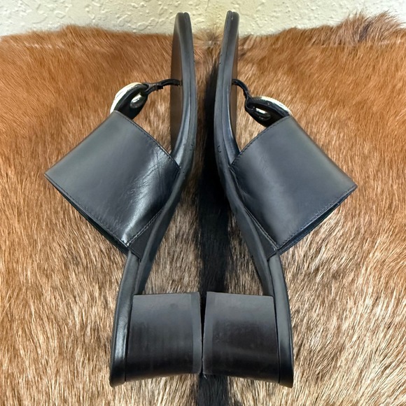 Brighton 7.5 Black Katia Embellished Sandals Neptune's Ring Collection Italy - Picture 5 of 7